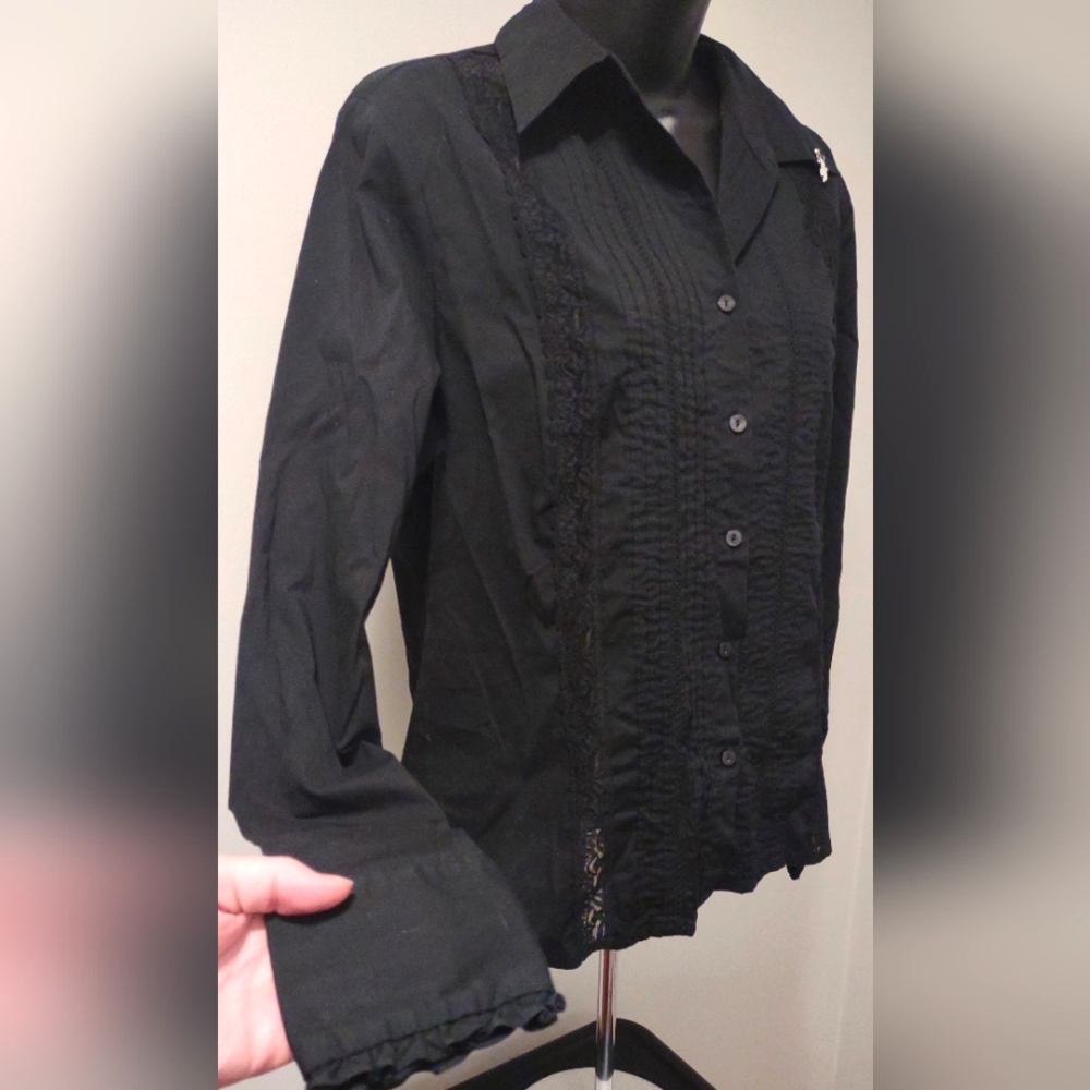 Apostrophe Stretch Button Down Long Sleeve Top, S… - image 5